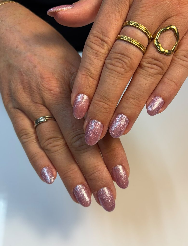 Nagels gezet door An's Nail Bar